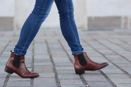 Ce petit vent frais La Halle bottines cuir marron André