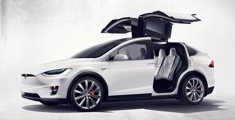 La Tesla Model X propose un système de défense contre les armes biologiques