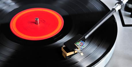 Les ventes de vinyles ont surpassées les revenus publicitaires de Spotify et ses semblables