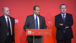 « C'est une tentative de remettre en cause la France sociale telle qu'elle existe » (J-C Cambadélis)