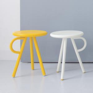 tabourets_dutch_design-jaune_et_blanc_monoprix