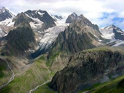 Montagnes et glaciers caucasiens (9 février 2007)