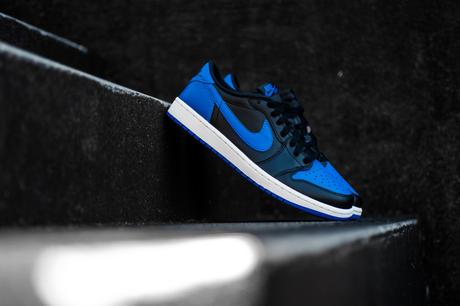 Air Jordan 1 Retro Low OG - Black/Varsity Royal-Sail