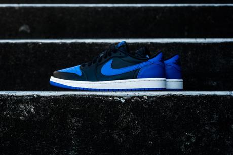 Air Jordan 1 Retro Low OG - Black/Varsity Royal-Sail