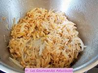 Germes de soja en omelette aromatisée et sauce aux orties (Végétarien)