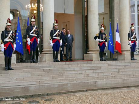 François Hollande et Paris : Peter Maurer à la sortie de l'Elysées le 5 octobre 2015 - Photo : F. Joli