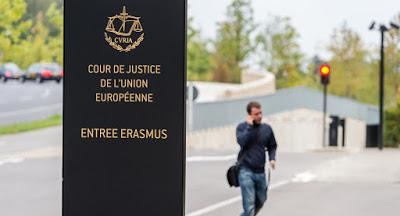 Transfert de données: La justice européenne invalide l'accord entre l'Union Européenne et les États-Unis
