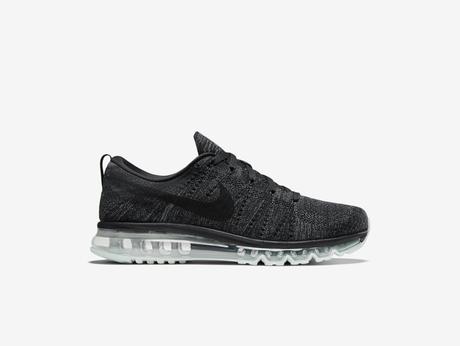 Nike Flyknit Air Max Oreo Colorway