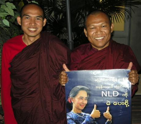 Les moines bouddhistes dénoncent toute action de violence et de discrimination religieuse et apportent leur soutien à Aung San Suu Kyi
