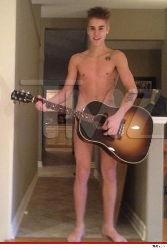 JUSTIN BIEBER : Totaly naked