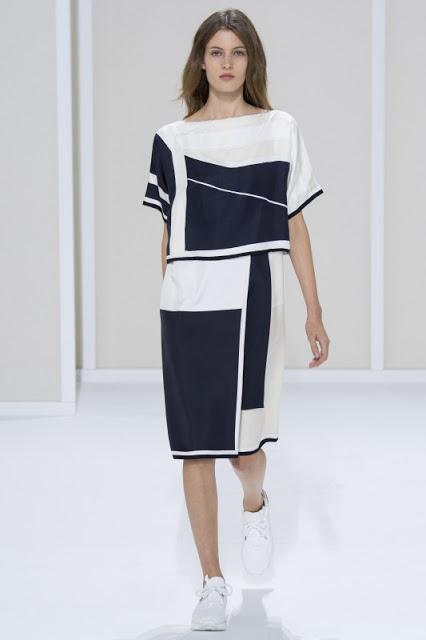 Le défilé Femme printemps et été 2016 de Hermès.