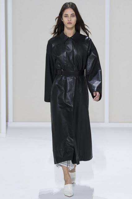 Le défilé Femme printemps et été 2016 de Hermès.