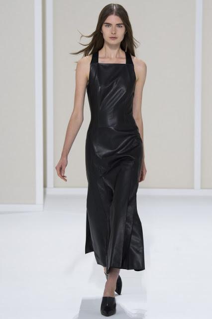 Le défilé Femme printemps et été 2016 de Hermès.