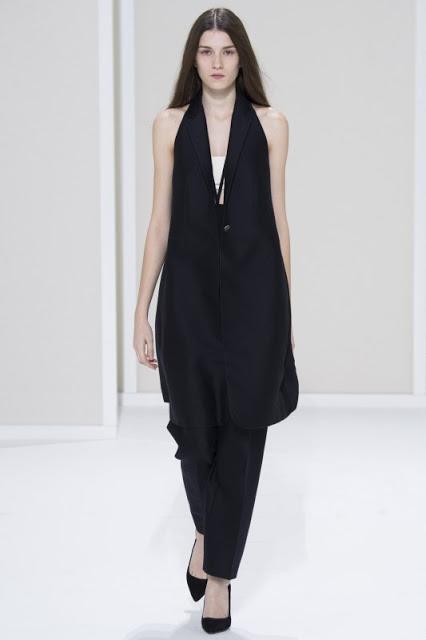 Le défilé Femme printemps et été 2016 de Hermès.