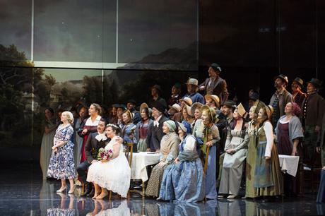 Le Theater-am-Gärtnerplatz ouvre la saison d´opéra avec une Sonnambula de rêve