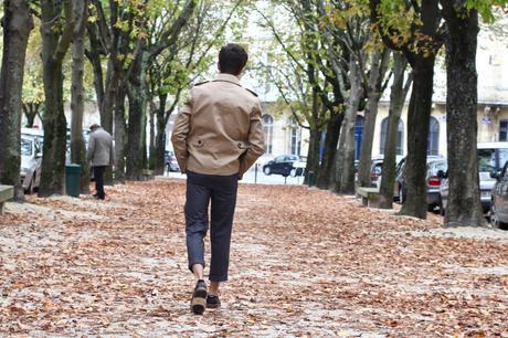 BLOG-MODE-HOMME_BRICE_nouvelle-campagne_avis-trench-court_Pantalon-élastique_preppy-Bordeaux-Paris