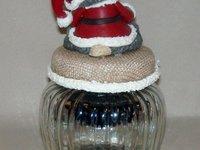 Pot gourmand avec p'tit ourson de Noël en porcelaine froide