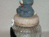 Pot gourmand avec p'tit ourson cuistot en porcelaine froide