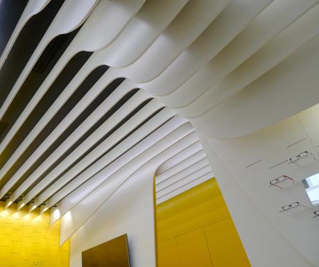 Netlooks boutique lunetterie par Antoine Lesur et Marc Venot