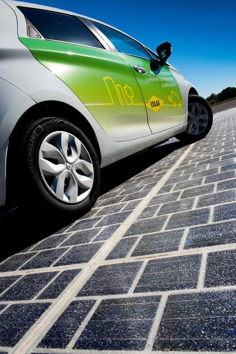 La première route solaire électrique au monde présentée
