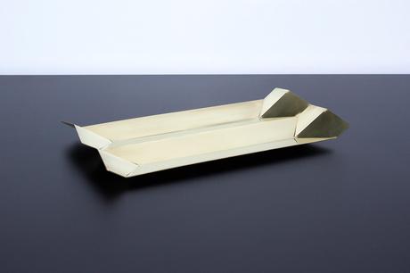 Valley Tray organiseur bureau laiton par Riley Sanders