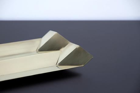 Valley Tray organiseur bureau laiton par Riley Sanders