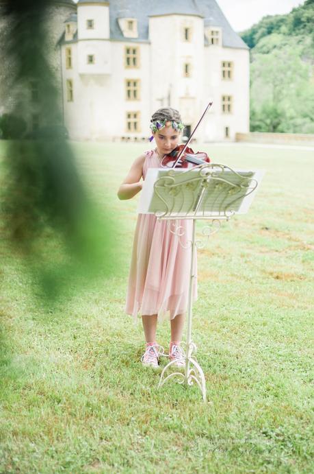 Mariage Chic décontracté. Château de Saint Martory. 31. Haute Garonne.