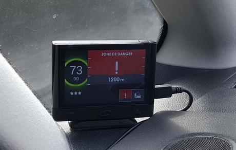 Coyote lance son avertisseur ultra compact et une nouvelle version de l’application Coyote lance son avertisseur ultra compact et une nouvelle version de l’application