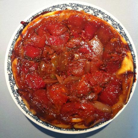 TARTE TATIN DE TOMATES ET ECHALOTES...PAR HAYLEY