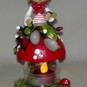 Pot d'ambiance avec Lutin de Noël en porcelaine froide