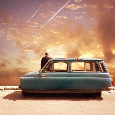 Les  photographies surréalistes de Charlie Davoli