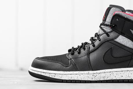 Air Jordan 1 Mid Black Infrared