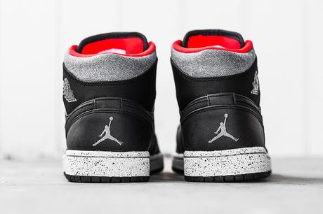 Air Jordan 1 Mid Black Infrared