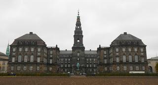 Copenhagen – Palais sous la pluie