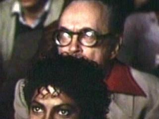 Michael Jackson déguisé en Nosferatu à une convention de films d'horreur en mai 1995? Forrest_J_Ackerman_Thriller_Michael_Jackson