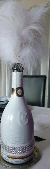 Table vénitienne en noir et blanc