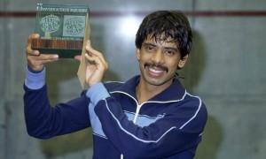 Les invincibles : les plus grandes séries de victoires 1.-JAHANGIR-KHAN-AND-HIS-555-CONSECUTIVE-WIN