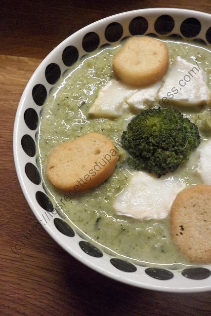 Soupe aux Brocolis et Fromage de Chèvre / Broccoli and Goat Cheese Soup