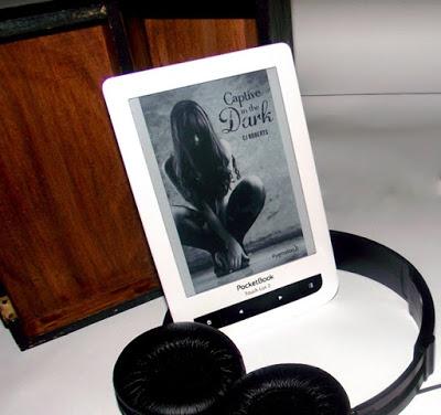 Captive in the Dark de CJ Roberts