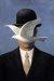 1964, René Magritte : L'Homme au chapeau melon