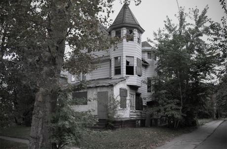 Hauntingly-Beautiful-20