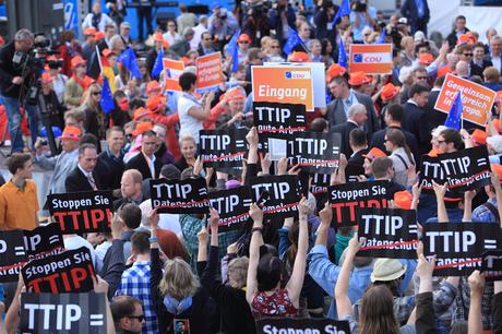 Pourquoi la campagne anti-TTIP est-elle plus efficace en Allemagne qu’en France?