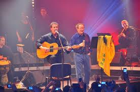 Idir et Ait Menguellet :Non! Nous ne sommes pas des arabes