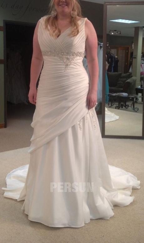 Comment choisir la robe de mariée de grande taille