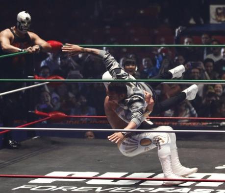 Lewis Hamilton s’essaye au Catch et il est plutôt doué