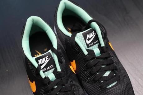 Nike-Air-Max-90-Ultra-Reflective-Safari-3-819474-008