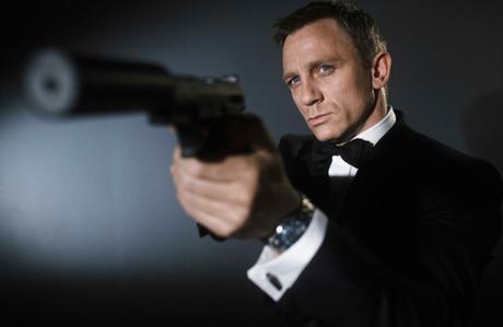 ACCESS : Daniel Craig vs Cyril Hanouna