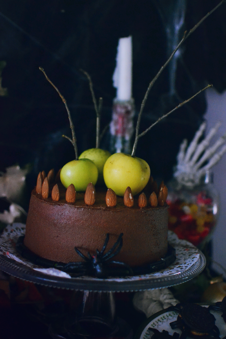 table d'halloween : desserts, magie et frayeurs.