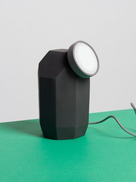 Project Play lampe caoutchouc magnétique par Oliver Staiano