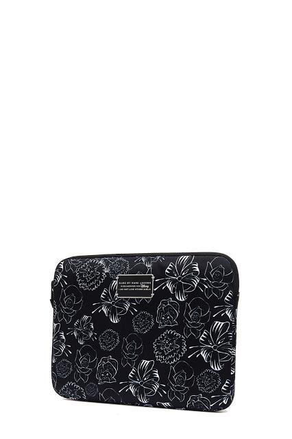 La collection Marc by Marc Jacobs et Disney, Alice aux Pays des Merveilles...